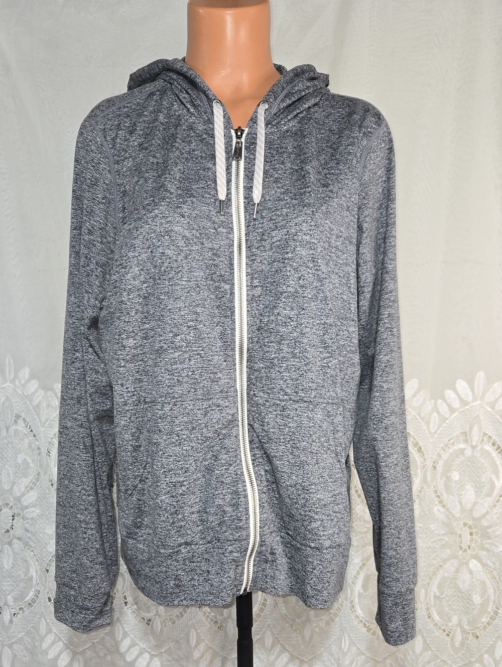 Vuori Gray Light Weight Full Zip Jacket Sz X-Large